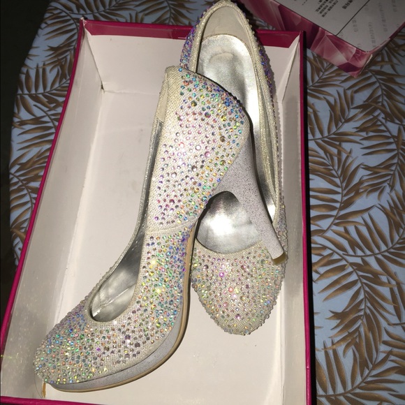 Wedding shoes - Picture 2 of 4