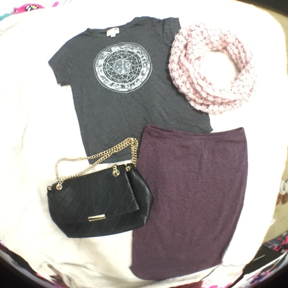 LA HEART 💕 BUNDLE shirt+midi skirt 😍