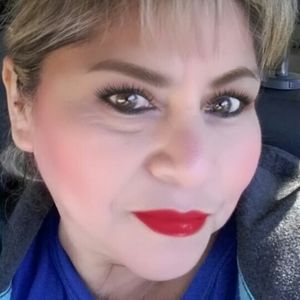 Meet your Posher, Lorena