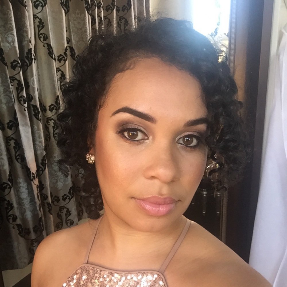 Meet your Posher, Simone