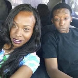 Meet your Posher, Chrissy