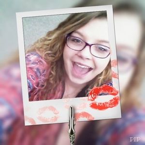 Meet your Posher, Damita