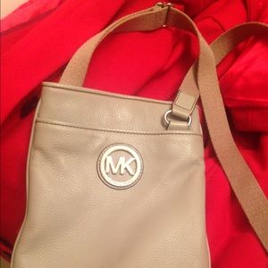 ‼️Reduced‼️ Grey Fulton Crossbody Michael Kors Bag