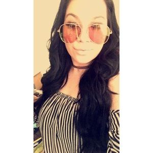 Meet your Posher, Lily