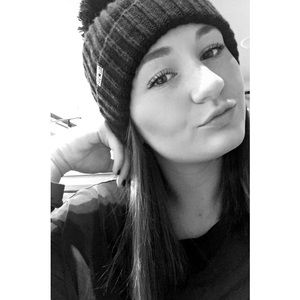 Meet your Posher, Ashlee