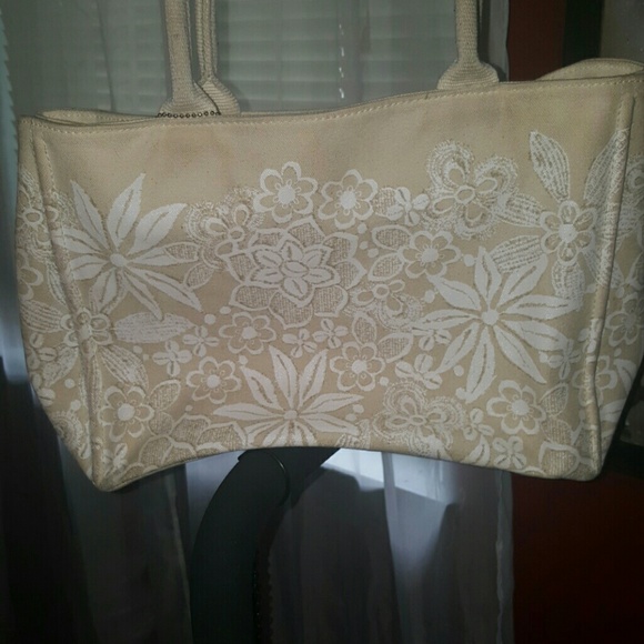 Oscar De La Renta tote - Picture 3 of 3