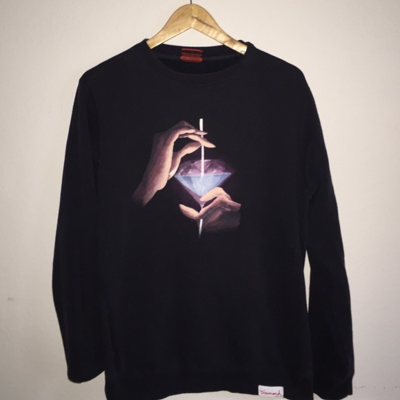 Diamond crew neck