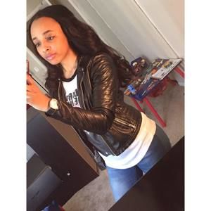 Meet your Posher, Brittney