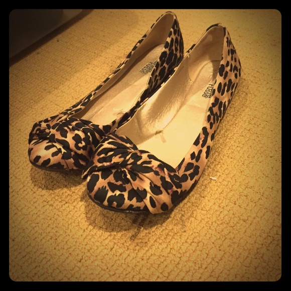 Cheetah flats - Picture 1 of 4