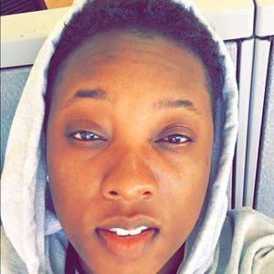 Meet your Posher, Denise