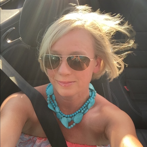 Meet your Posher, Sonya - Picture 3 of 4