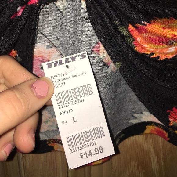 Floral Crop Top - Picture 3 of 3