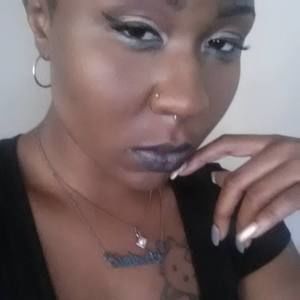 Meet your Posher, Idesha