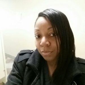 Meet your Posher, Shea