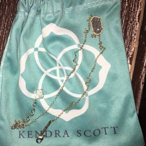 Kendra Scott in great condition love it