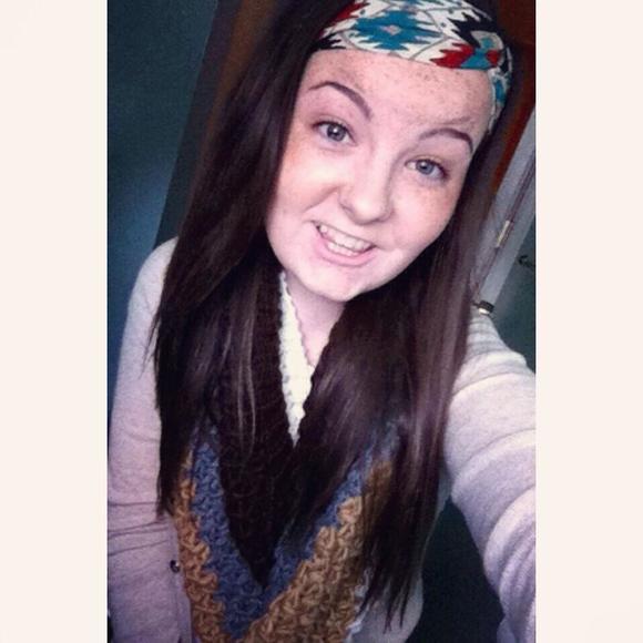 Meet your Posher, Alyson