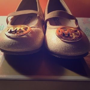 Michael Kors. Gold and tan ballerina flats