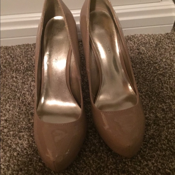 Nude heels - Picture 2 of 3