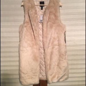 Fur vest