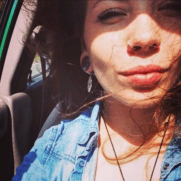 Meet your Posher, Cece - Picture 1 of 1