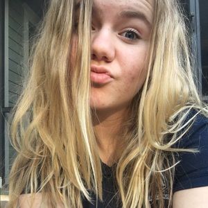 Meet your Posher, Ella