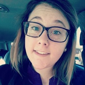 Meet your Posher, Devin