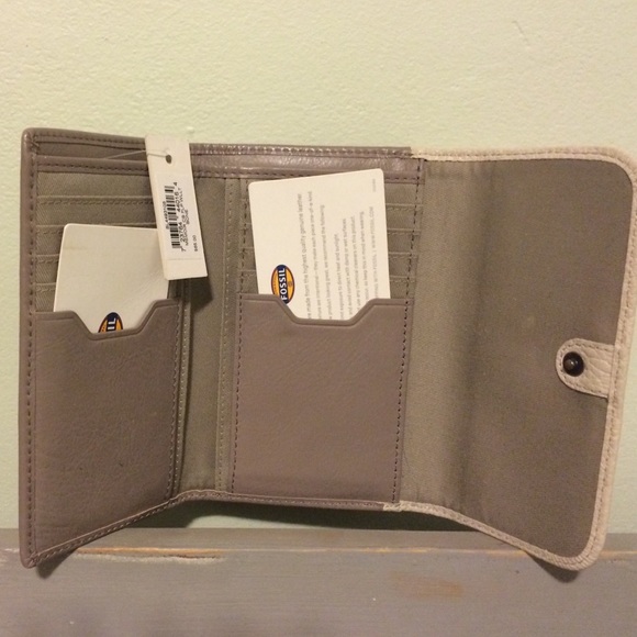 Fossil wallet - Picture 2 of 3