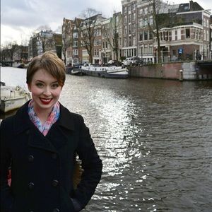 Meet your Posher, Caitlin