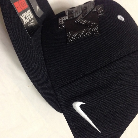 Nike hat - Picture 2 of 4