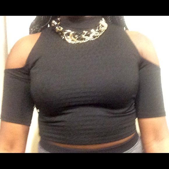 Crop top - Picture 3 of 3