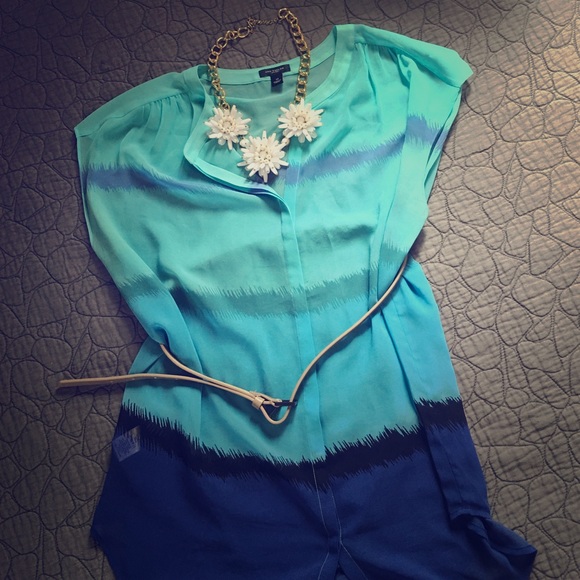 Ann Taylor blue ombré blouse