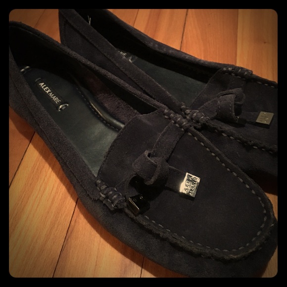 blue suede shoes