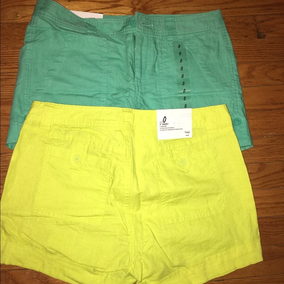 Gap Shorts - Picture 2 of 3