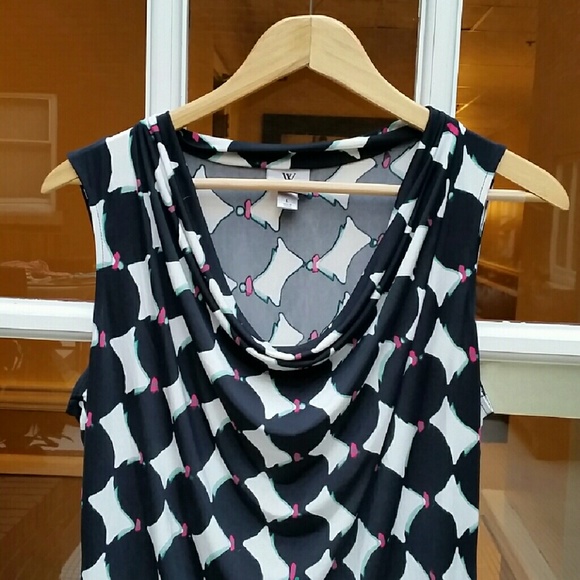 SOLD🎈Checkered Patterned Top - Picture 3 of 4