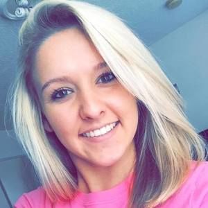 Meet your Posher, Michaela