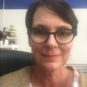 Meet your Posher, Lori