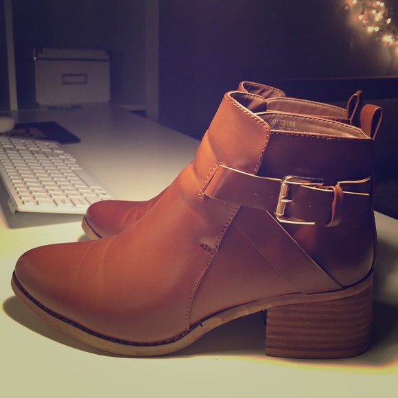 Tan Ankle Boots with Buckle