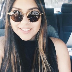 Meet your Posher, Abby