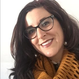 Meet your Posher, Andrea