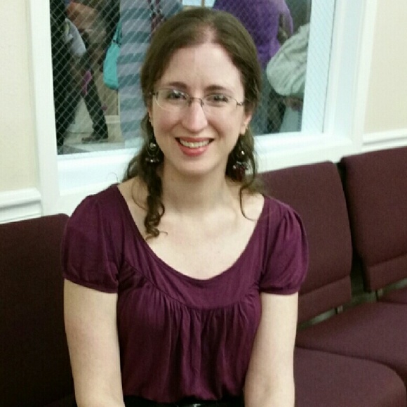 Meet your Posher - Picture 2 of 3