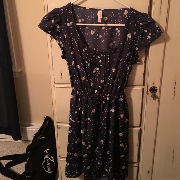 Navy Blue and White Daisy Xhilaration Dress