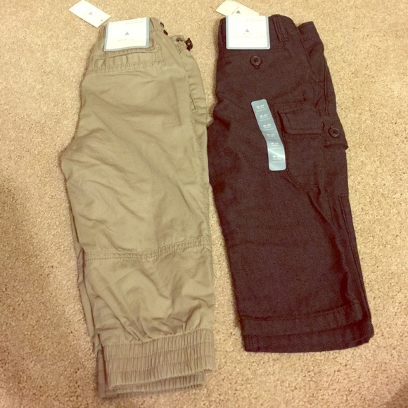 2 pairs of brand new boys 18-24 months pants GAP