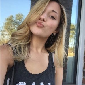 Meet your Posher, Amber