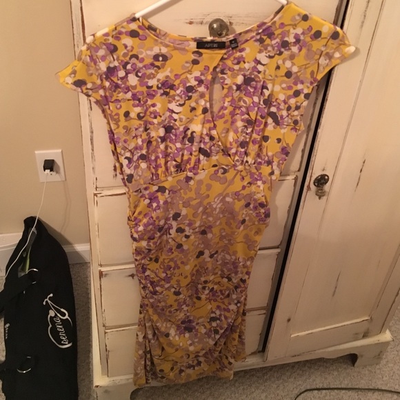 Med Apt 9 Yellow/Purple Dress