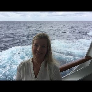 Meet your Posher, Lucy