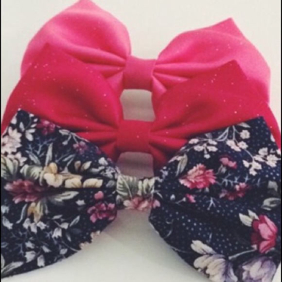 Floral and sparkle Etsy bows with barrette