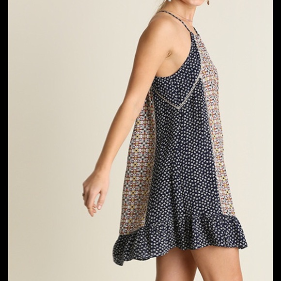 ⭐️Host Pick⭐️Sleeveless Dress - Picture 3 of 4