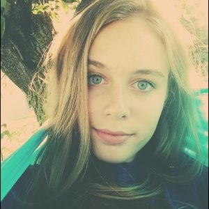 Meet your Posher, Halle