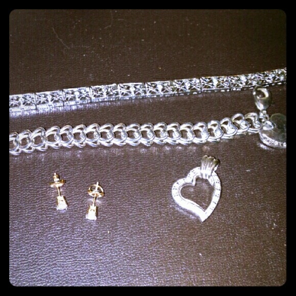 Bundle for @worcutestld