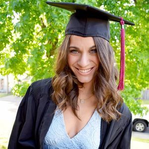 Meet your Posher, Alyssa